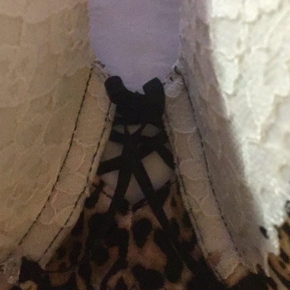 VICTORIAS SECRET VERY SEXY LEOPARD AND LACE BALCONET BRA SIZE 36C - Picture 6 of 13